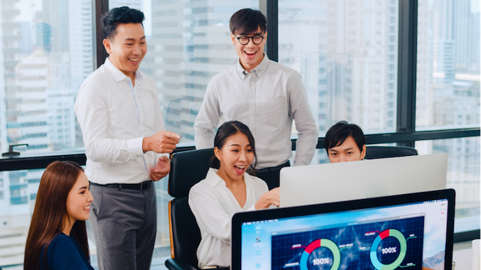 ทีมงานวางแผนระบบ IT องค์กร ด้วยการปรับแต่งเทคโนโลยีสำเร็จรูปให้สอดคล้องกับธุรกิจ