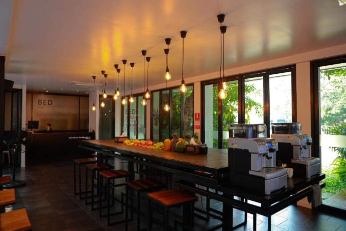 โซนทานอาหารโรงแรม Bed Nimman