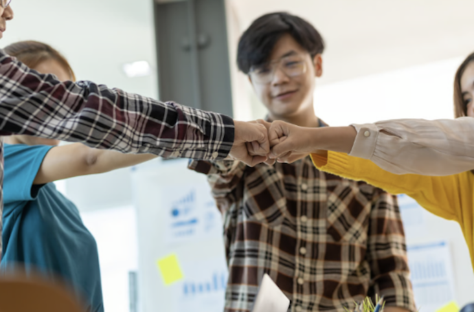 การร่วมมือกันสร้างสรรค์ผลงานเป็นทีมวิธีรักษาพนักงานเก่ง ๆ ให้อยู่นาน