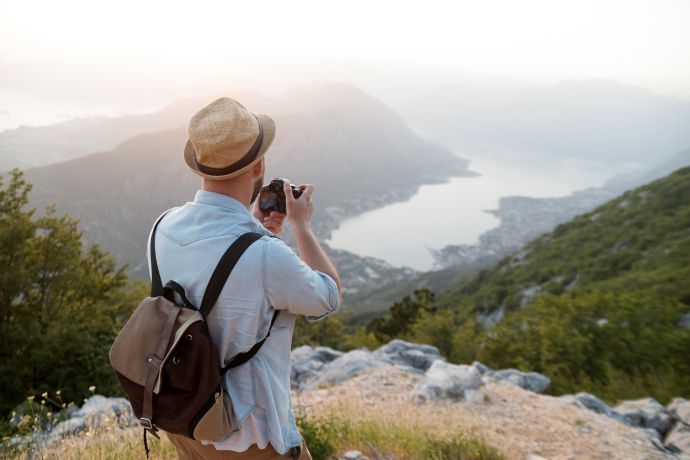 นักเดินทางพักจากงานประจำมาเที่ยวภูเขา สะท้อนเทรนด์ Micro-Retirement